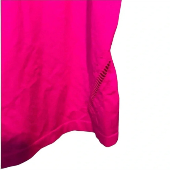 NWT Victoria’s Secret Sport Pink Seamless Workout Tank Size XLarge - Picture 4 of 6